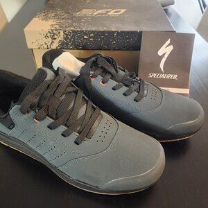 Specialized bike cycling shoes NEW size US 11.5